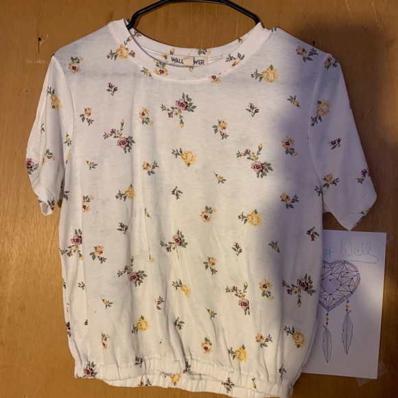 flower top - Picture 1 of 3